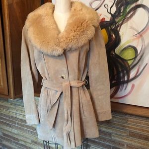 Vintage 70’s suede coat / sheepskin fur size small